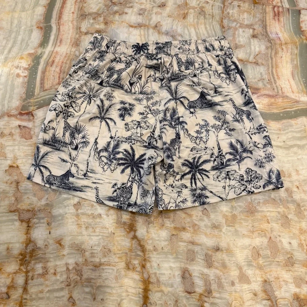 NWT Robert Graham Mens‎ Quick Dry Boxer Board Shorts Beige Tropical Beach Medium